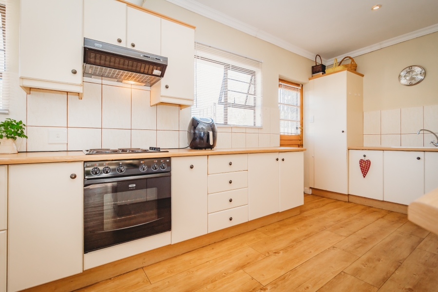 3 Bedroom Property for Sale in Heatherlands Western Cape